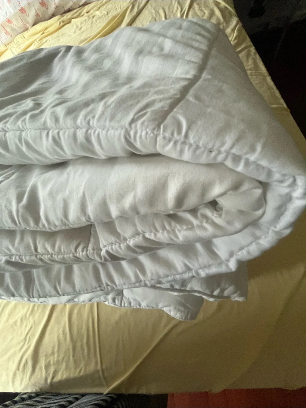 Real Simple White comforter only w/ Flaws